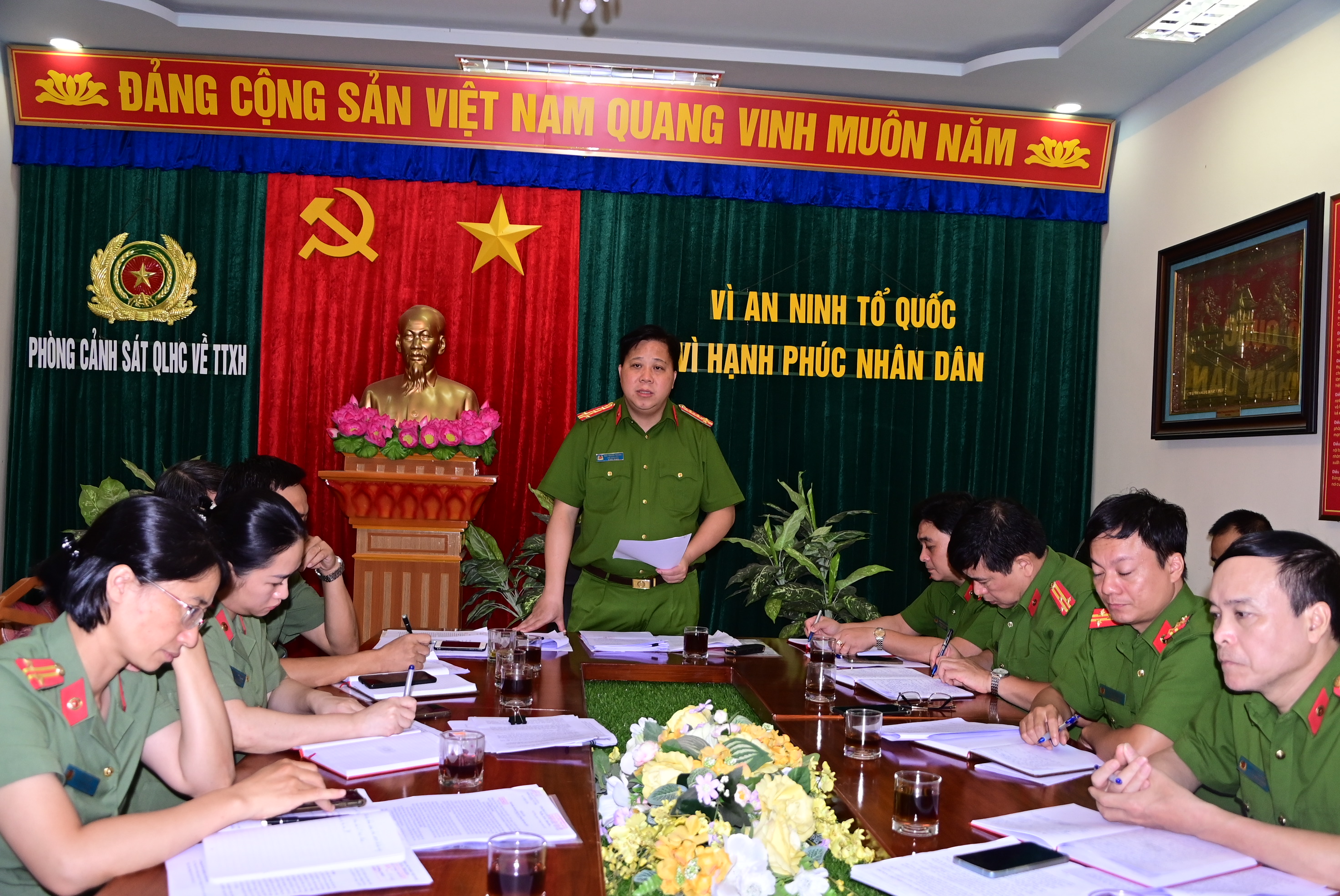 Phòng Cảnh sát quản lý hành chính về trật tự xã hội: Triển khai hiệu quả các nhiệm vụ đề án 06/CP